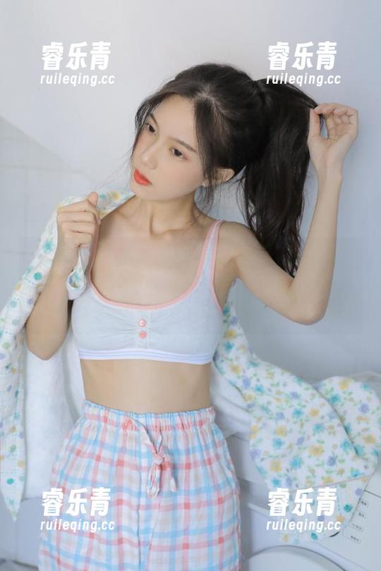 120斤的小王同学 微密圈 - 120斤的小王同学高清图册:今天我是外卖员,展现生活中的点滴美好。.txt