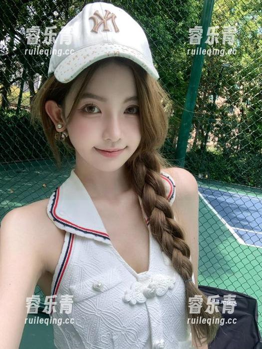 72斯 72斯携精选黑丝作品强势来袭,打造一个让人喷饭却不失优雅的画面!.txt