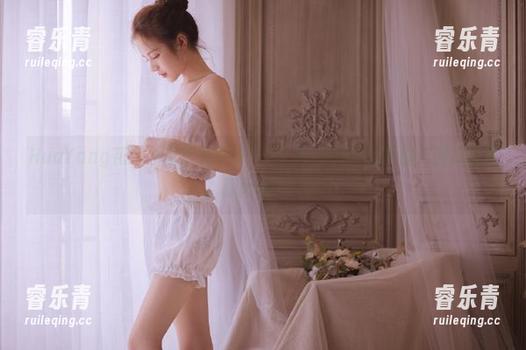 HuaYang花漾 - 甜美又干练：宋kiki的职业装原图与图集等你翻阅哦.txt