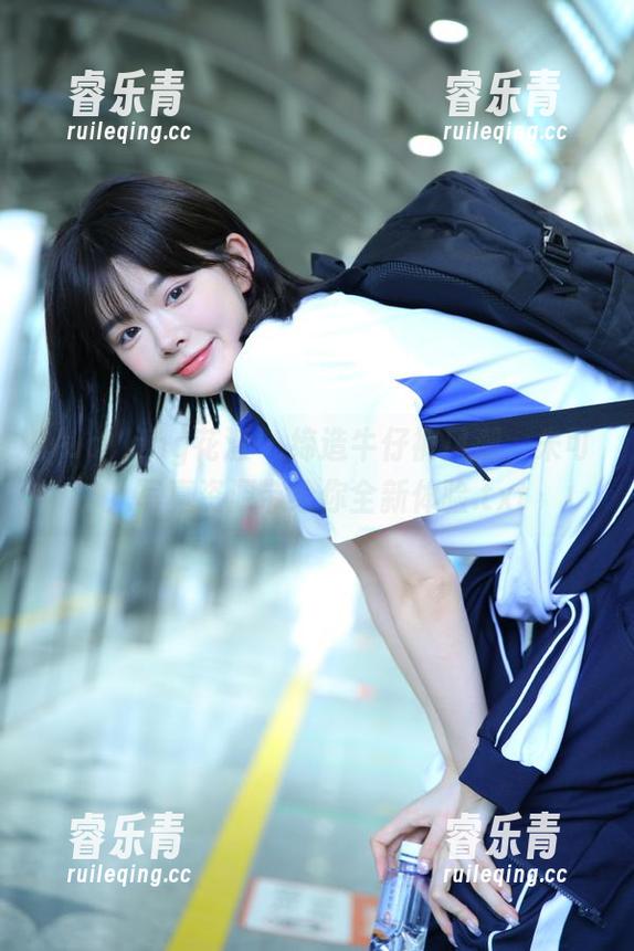 HuaYang花漾 - 缔造牛仔裤风潮，朱可儿写真资源带给你全新体验.txt