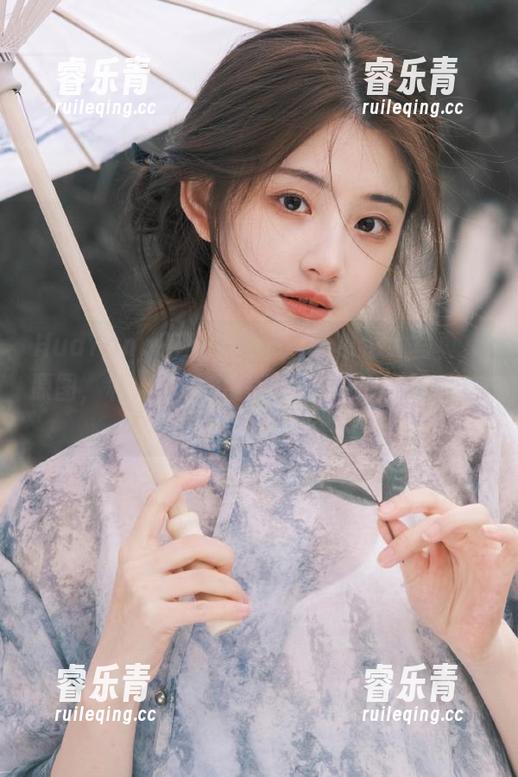HuaYang花漾-黄乐然 HuaYang花漾 - 拍摄黄乐然清纯写真集原图,私人珍藏的瞬间尽显风格与气质.txt