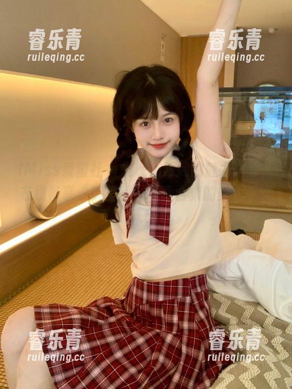 IMiss爱蜜社 - 发现杨紫嫣的魅力之源，在线畅享“裤里丝”写真合集的美丽瞬间！.txt