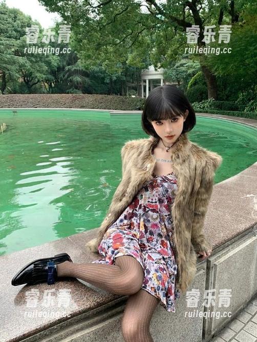 IMiss爱蜜社 - 萌奈子新作高跟鞋写真更新，时尚风潮下的独特魅力展现.txt