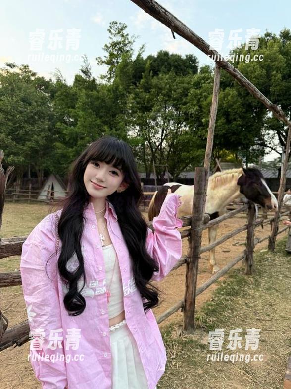 Jenny(정제니)奶牛图集：让我们一同追寻那份无与伦比的田园浪漫！.txt