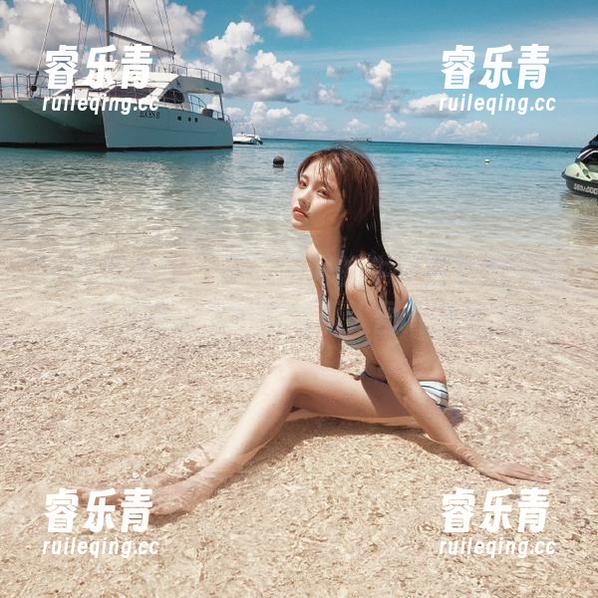 LD零度摄影 - 探索同同的牛仔裤魅力：图文并茂的正品原图与诱人图片分享.txt