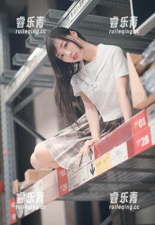 MFStar模范学院 - 不容错过！奈美nana娇躯若隐若现的免费照片，带你进入梦幻世界。.txt