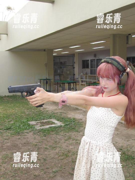 MFStar模范学院 - 蓝夏Akasha最新旗袍套图，解锁魅力穿搭与时尚完美结合.txt