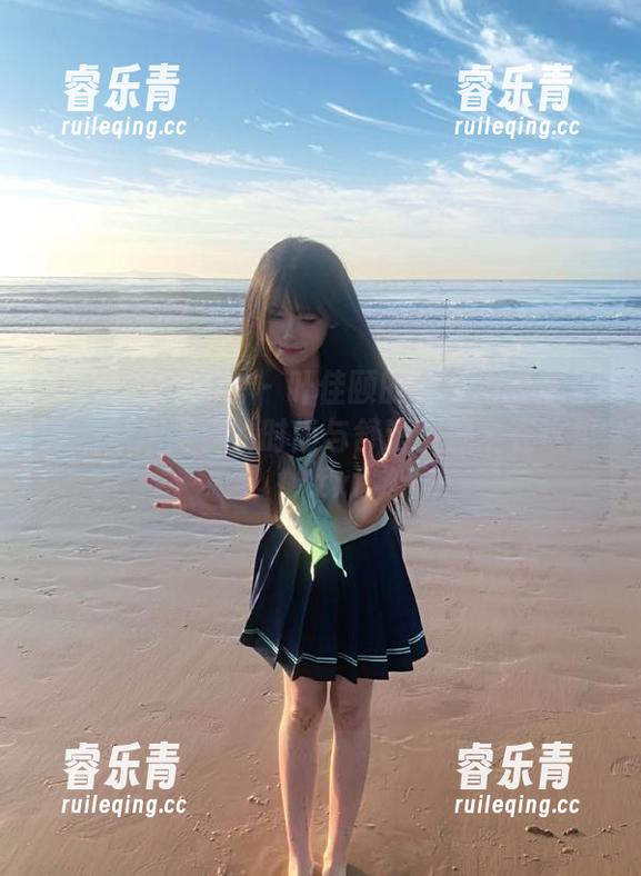 MICAT猫萌榜 - 叶佳颐的优雅睡衣作品集：你所需要的时尚与舒适资源全在这里！.txt