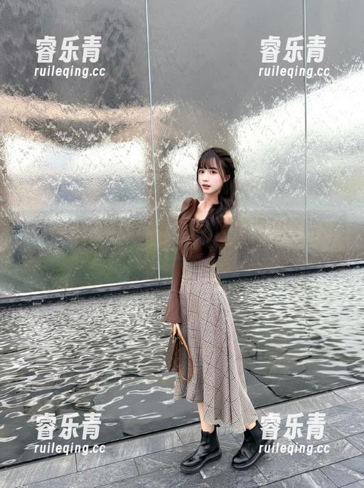 MiStar魅妍社 - SISY思的海边冒险：高清壁纸捕捉心动瞬间.txt