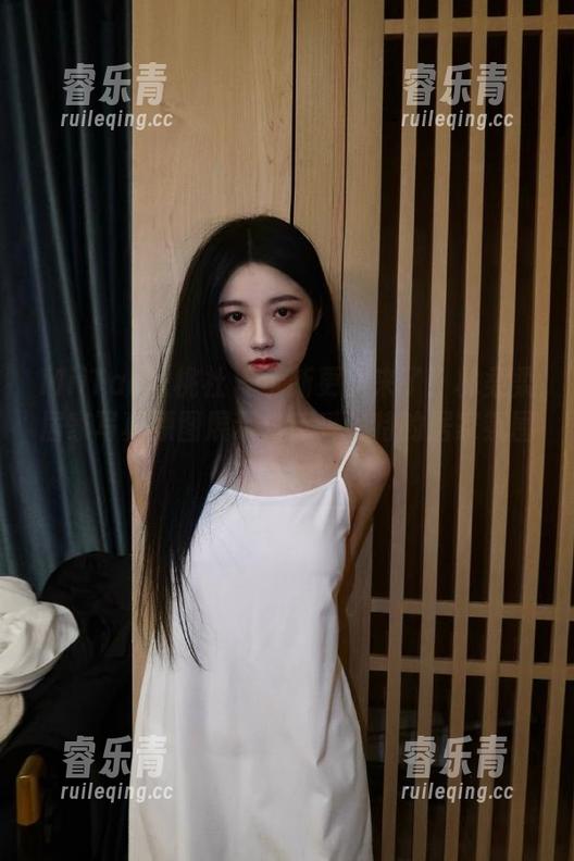 MiiTao蜜桃社 - 全新更新来了！林柔柔居家写真原图展示，感受独特的居家氛围！.txt