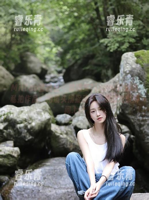 MiiTao蜜桃社 - 缇娜美Tinami的运动私拍作品：用镜头捕捉动感之美的绚丽瞬间.txt