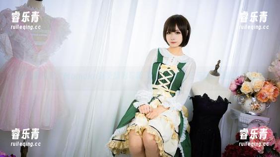 时光的印记：Momoko葵葵旗袍写真资源，感受历史与美的交融瞬间.txt