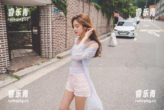 MyGirl美媛馆-王馨瑶yanni MyGirl美媛馆 - 私房牛仔裤图包大揭秘:王馨瑶yanni告诉你搭配的无限可能!.txt