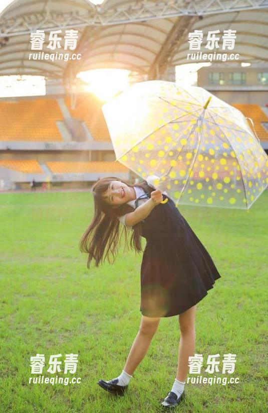 MyGirl美媛馆 - 探索绮里嘉双人图集中的秘密：原图如何定义完美瞬间.txt