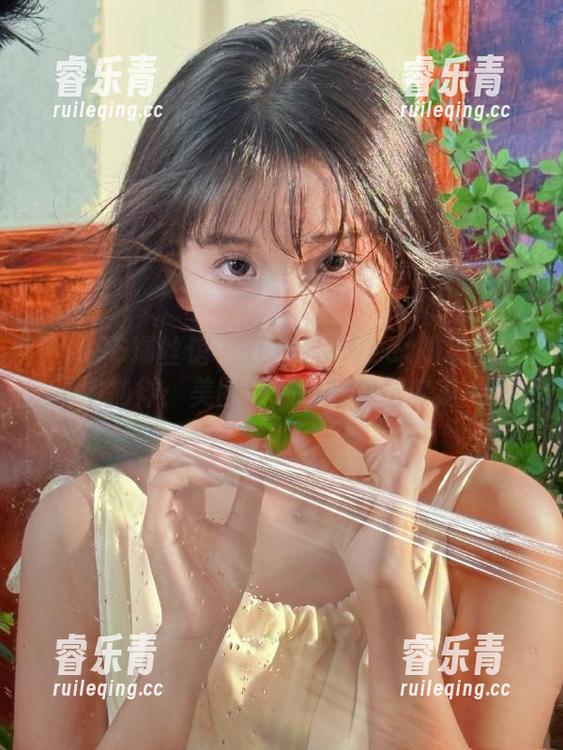 RUISG瑞丝馆 - 在米粒sweet的粉色天地中徜徉：美图与照片的视觉盛宴.txt