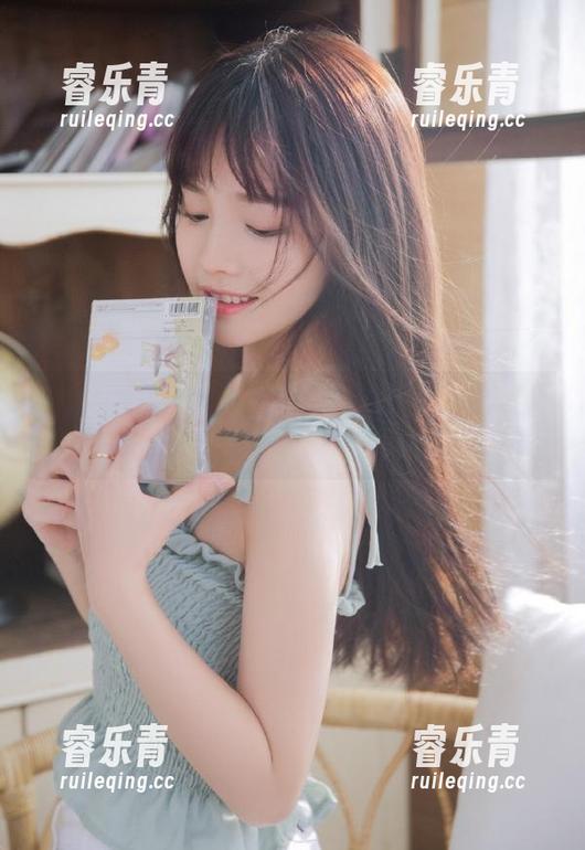 SiHua思话 - 感受苏羽魅力：无圣光图片展现可爱女人的青春气息.txt