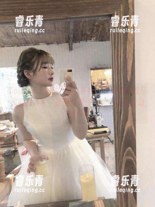 TouTiao头条女神 - 在线浏览高韩菲双马尾系列美图，感受纯真少女的风采与灵动！.txt