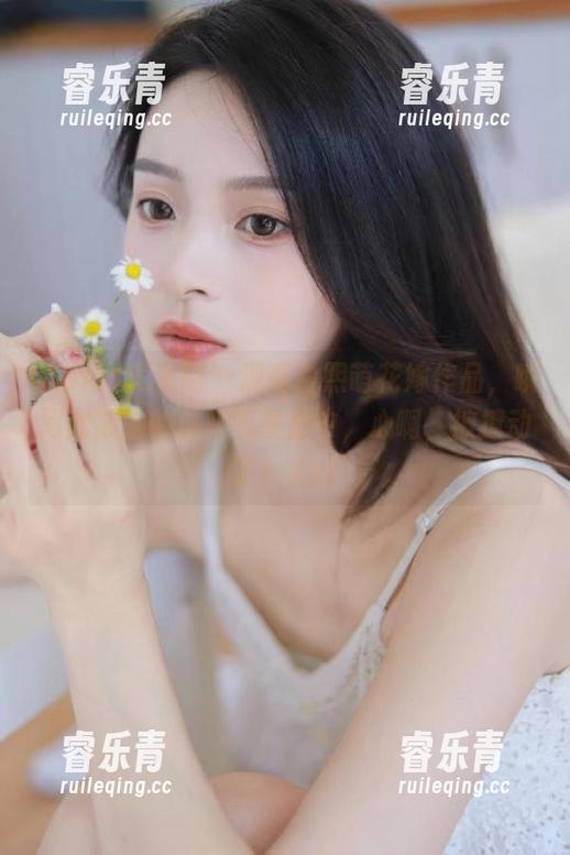UGirls尤果网 - 观看白熙萌花嫁作品，瞬间就被她的优雅气质击中，心啊，被撩动了！.txt