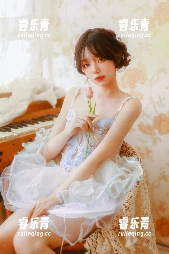 UGirls尤果网-郭婉祈 UGirls尤果网 - 细腻光影:郭婉祈黑白原图资源,感受她的艺术气息.txt