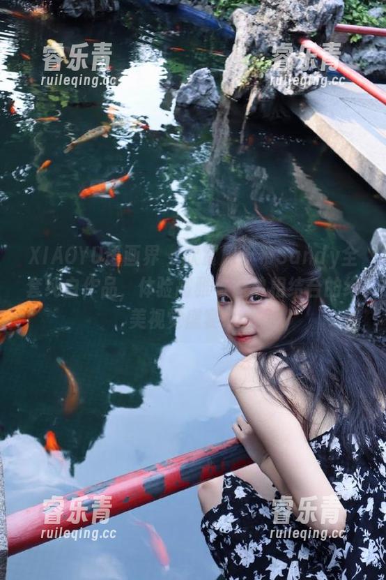 XIAOYU语画界 - 欣赏周于希Sandy全套纯白作品，体验高雅与简单相结合的绝美视觉盛宴.txt