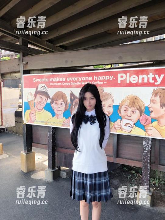 XIAOYU语画界 - 闪耀职场：周思乔betty最新办公室写真作品传递现代女性的力量.txt