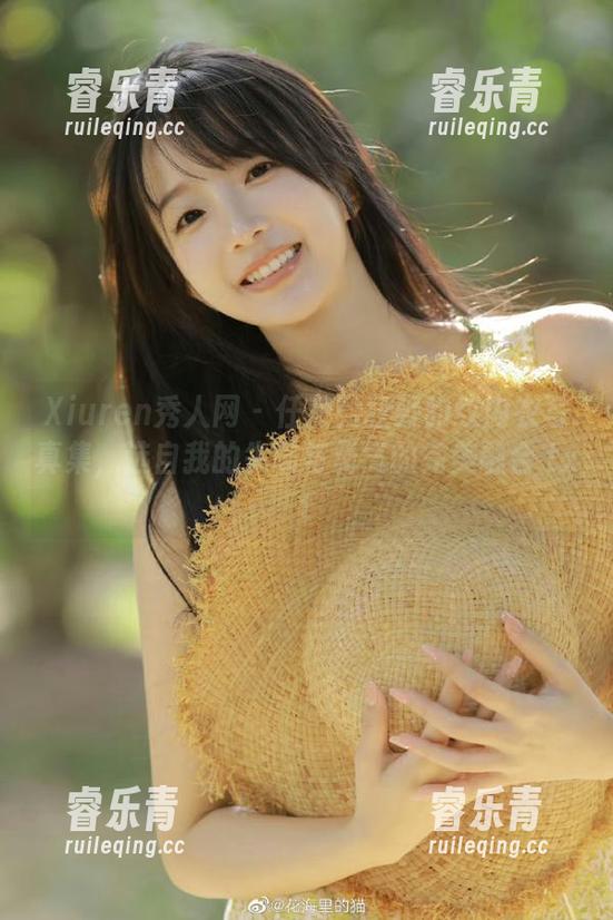 Xiuren秀人网 - 任莹樱狂野豹纹内衣写真集，选自我的失误与勇气的完美融合.txt