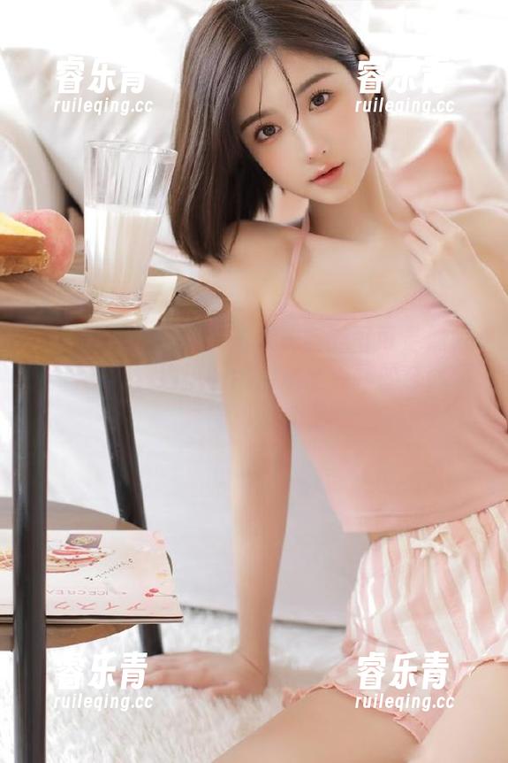 Xiuren秀人网 - 飞跃现实的可可芝妹妹定制图集，细腻图像展现出独特的艺术氛围！.txt