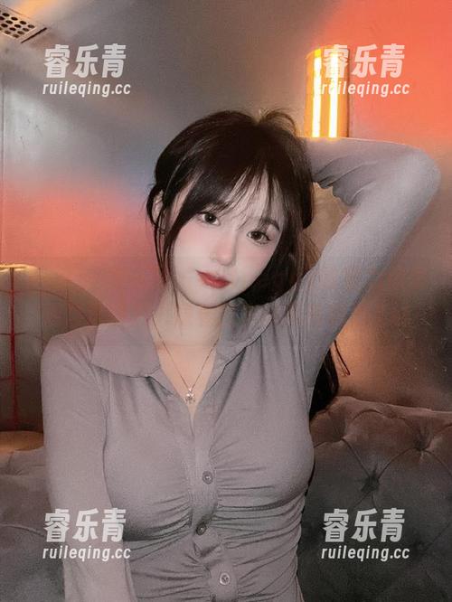 Xiuren秀人网 - 小猪peggy教室为你呈现精选图片，感受艺术的无穷魅力.txt