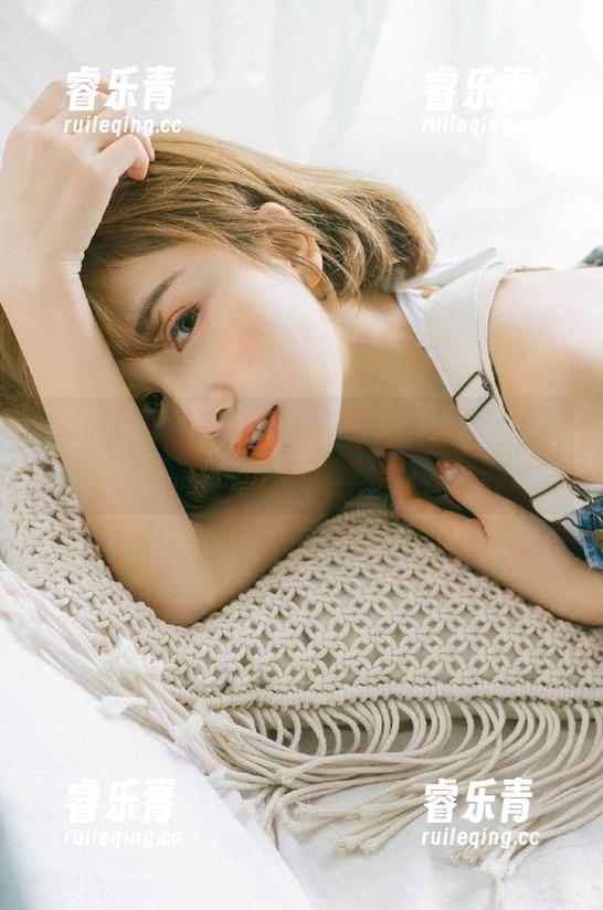 Xiuren秀人网 - 易阳Silvia女孩最新美图，记录下她的每一个迷人瞬间！.txt