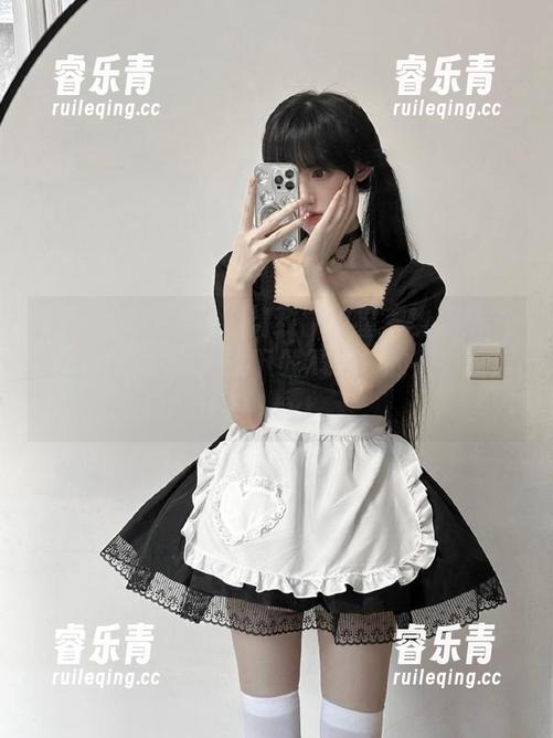 Xiuren秀人网 - 精致御姐星子柒kiki独家美图曝光，快来下载属于你的魅力瞬间！.txt