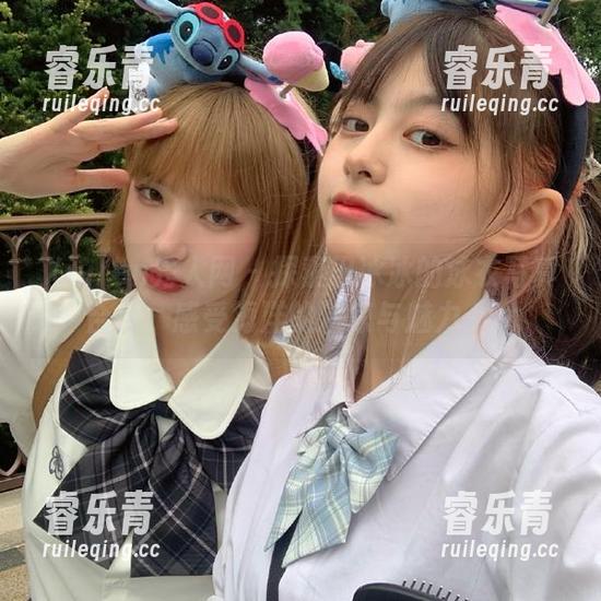 Xiuren秀人网 - 探索田冰冰的泳衣写真合集，感受海洋的清凉与魅力.txt
