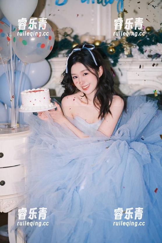 Xiuren秀人网 - 糖果儿美足套图精选，绽放宛如糖果般诱人的迷人足迹.txt
