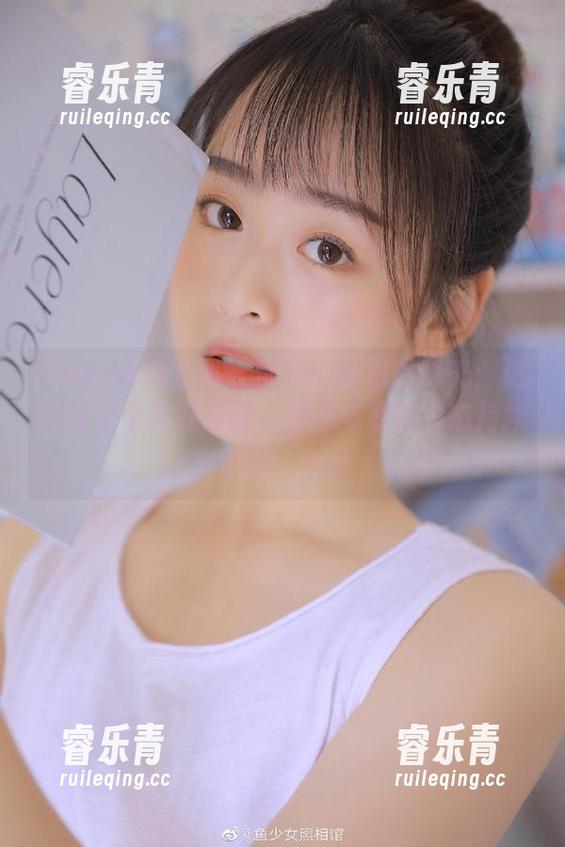 Xiuren秀人网-糖豆sisi Xiuren秀人网 - 糖豆sisi日常时光:记录每一个美好瞬间,原图与最新动态持续更新!.txt