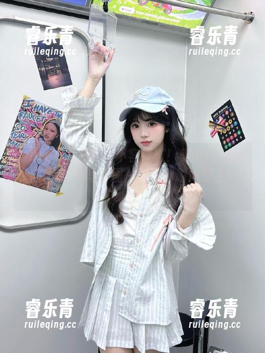 Xiuren秀人网 - 不容错过！美昕Yumi分享的精美JK写真图片，让你瞬间爱上！.txt