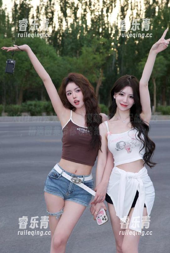 Xiuren秀人网 - 发现萌白酱美足的魅力，精选图集带你领略绝美风采！.txt