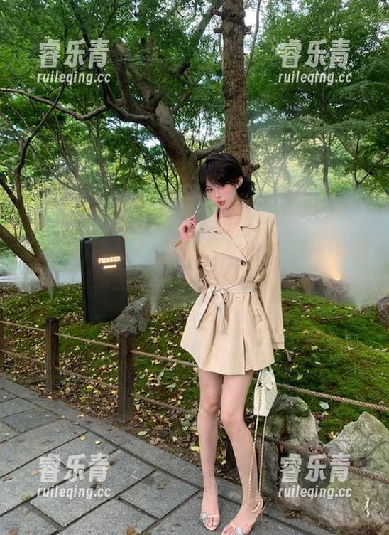 Xiuren秀人网 - 董媛媛Janel礼服写真图集：透过原图感受不一样的时尚气息！.txt