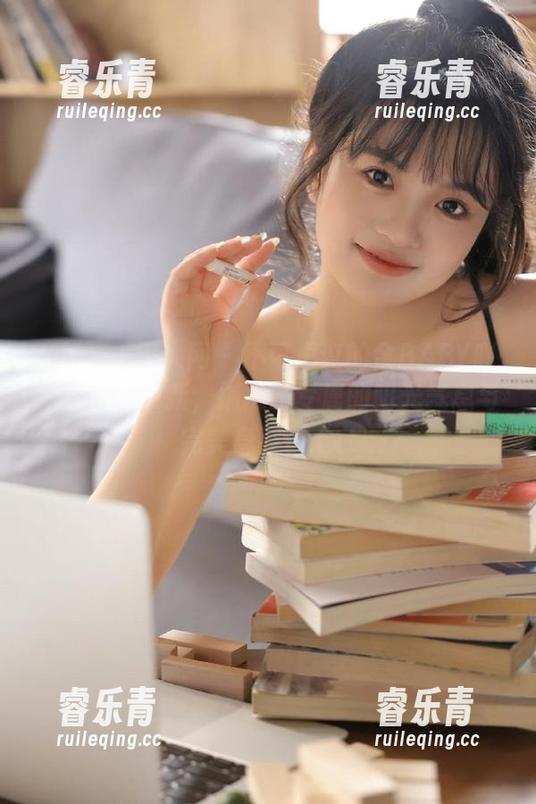 Xiuren秀人网-金BABY吖 Xiuren秀人网 - 不可思议的金BABY吖泳衣套图更新,捕捉她专属的阳光气息与完美身姿!.txt