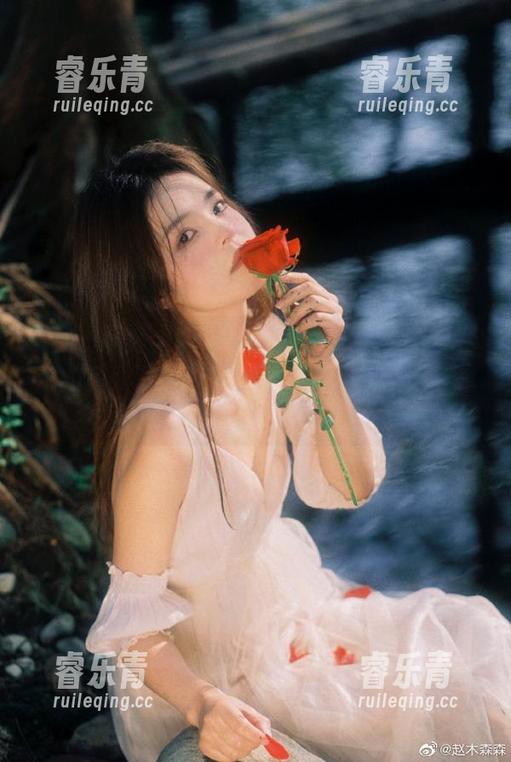 Xiuren秀人网 - 女王风范：金幼汐Vivian的精致写真作品分享，每一帧都是艺术.txt
