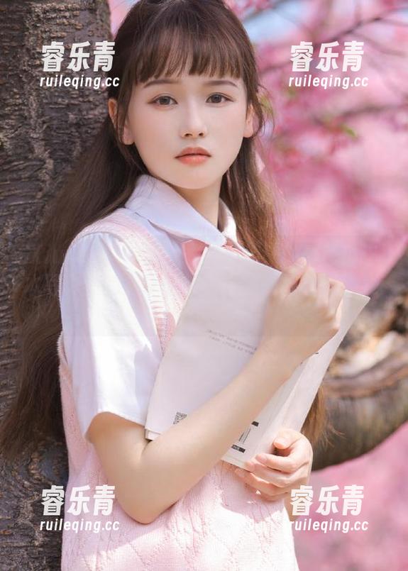 Xiuren秀人网 - 探索金纯一的秘密：这本写真集的分享让你见识不一样的她！.txt