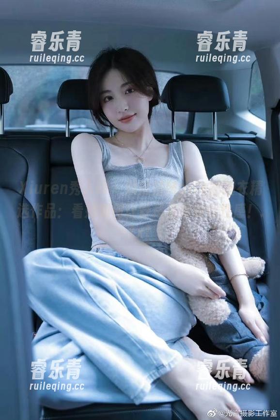 Xiuren秀人网 - 顾楚楚Maily的睡衣精选作品：看她如何让舒适变得如此性感！.txt