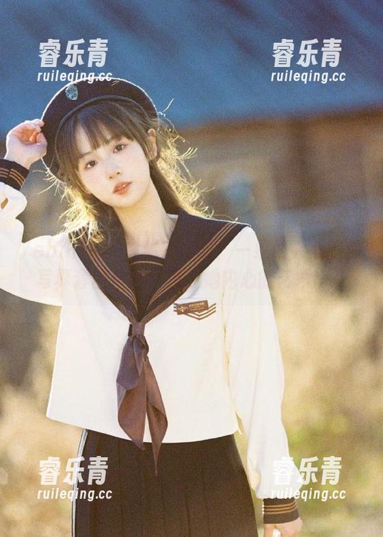 Yebin(전예빈)秘密珍藏：一组动人心弦的写真套图合集，探寻她内心的艺术.txt