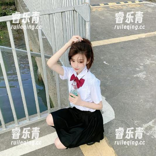 YouMi尤蜜荟 - 捕捉little贝壳厨娘的温暖瞬间，全新写真图库期待你的光临.txt