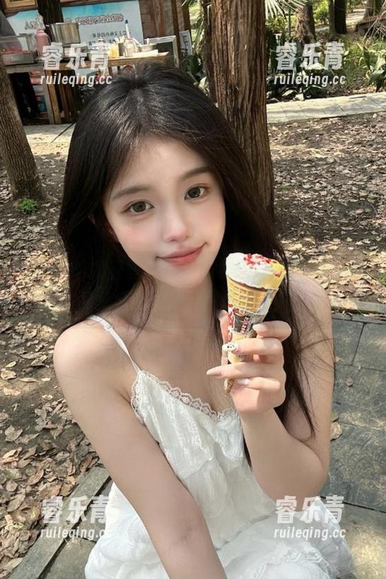 YouMi尤蜜荟-宋梓诺Bee YouMi尤蜜荟 - 关注宋梓诺Bee,灰丝主题作品集全新更新,展现独特风韵.txt