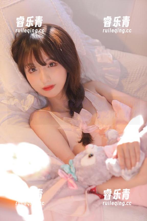 YouMi尤蜜荟 - 精彩绝伦！小海臀Rena双人写真图包全新更新，必看之作！.txt