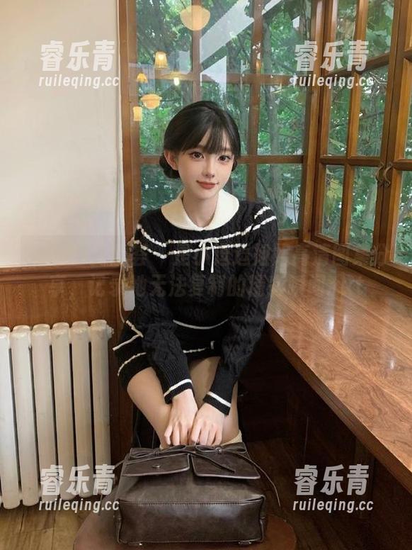 YouMi尤蜜荟 - 是小逗逗姐姐高清图集分享，记录她无法复制的精彩瞬间.txt
