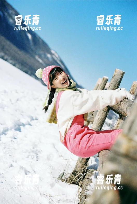 YouWu尤物馆 - 探索小尤奈棉袜写真合集更新，揭开她的时尚秘密.txt