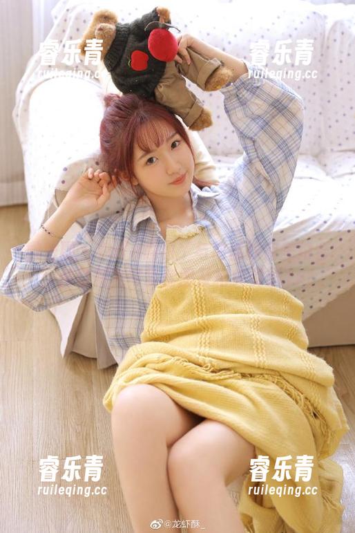 YuYu超甜丫 微密圈 - YuYu超甜丫与肉丝的完美结合:获取精美写真套图及相关资源.txt