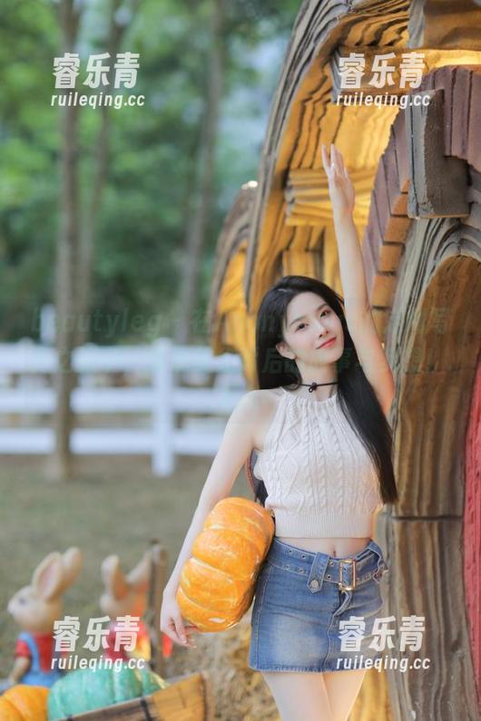 beautyleg-Anonymous beautyleg - 在Anonymous的定制写真之旅中,发现美足背后的故事与梦想!.txt