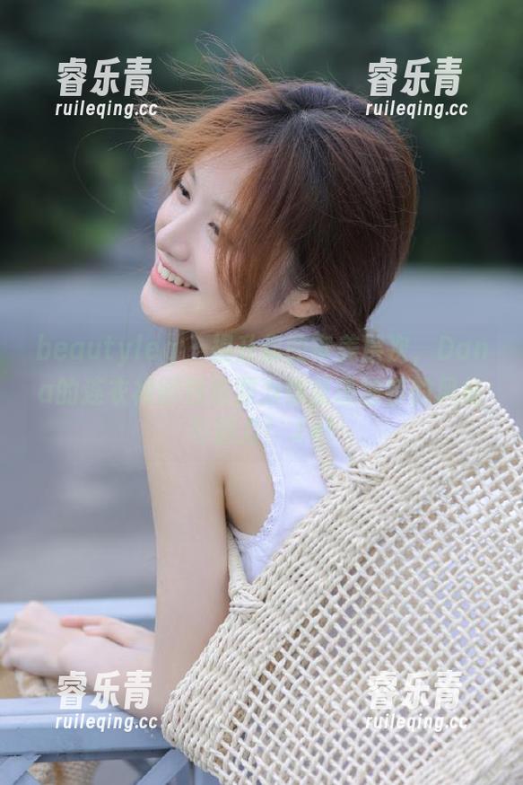 beautyleg-Dana beautyleg - 提升你的审美层次,Dana的连衣裙图包资源为你呈现独特的风格与魅力!.txt