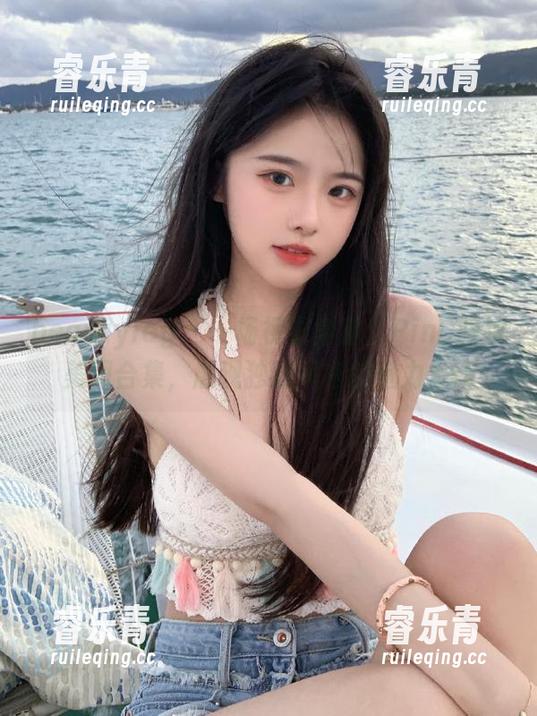 beautyleg - 一场视觉盛宴：PinQ眼镜美图合集，展现独特风格的魅力.txt
